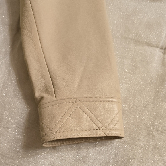 MODA INTERNATIONAL Cream Leather Jacket with Stand-Up Collar and Ruched Details - Picture 7 of 16